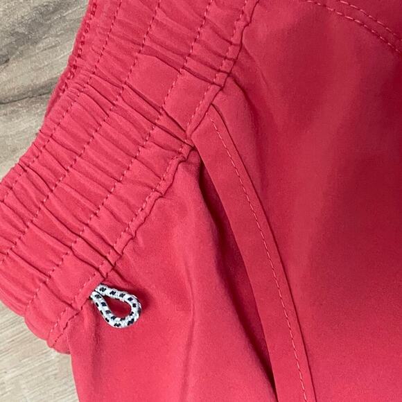 Columbia XS Red Pink Shorts Pull On Lightweight Gorpcore Casual Hiking - Picture 3 of 4